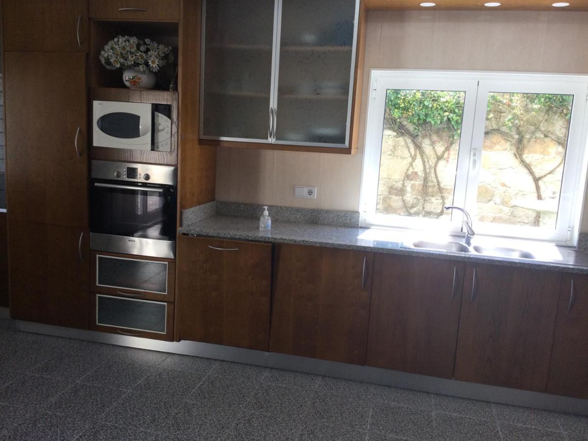Room Villa Ribeiro Pilgrims Way To Santiago Bike A Garage For Marinhas Еспосенде Екстериор снимка