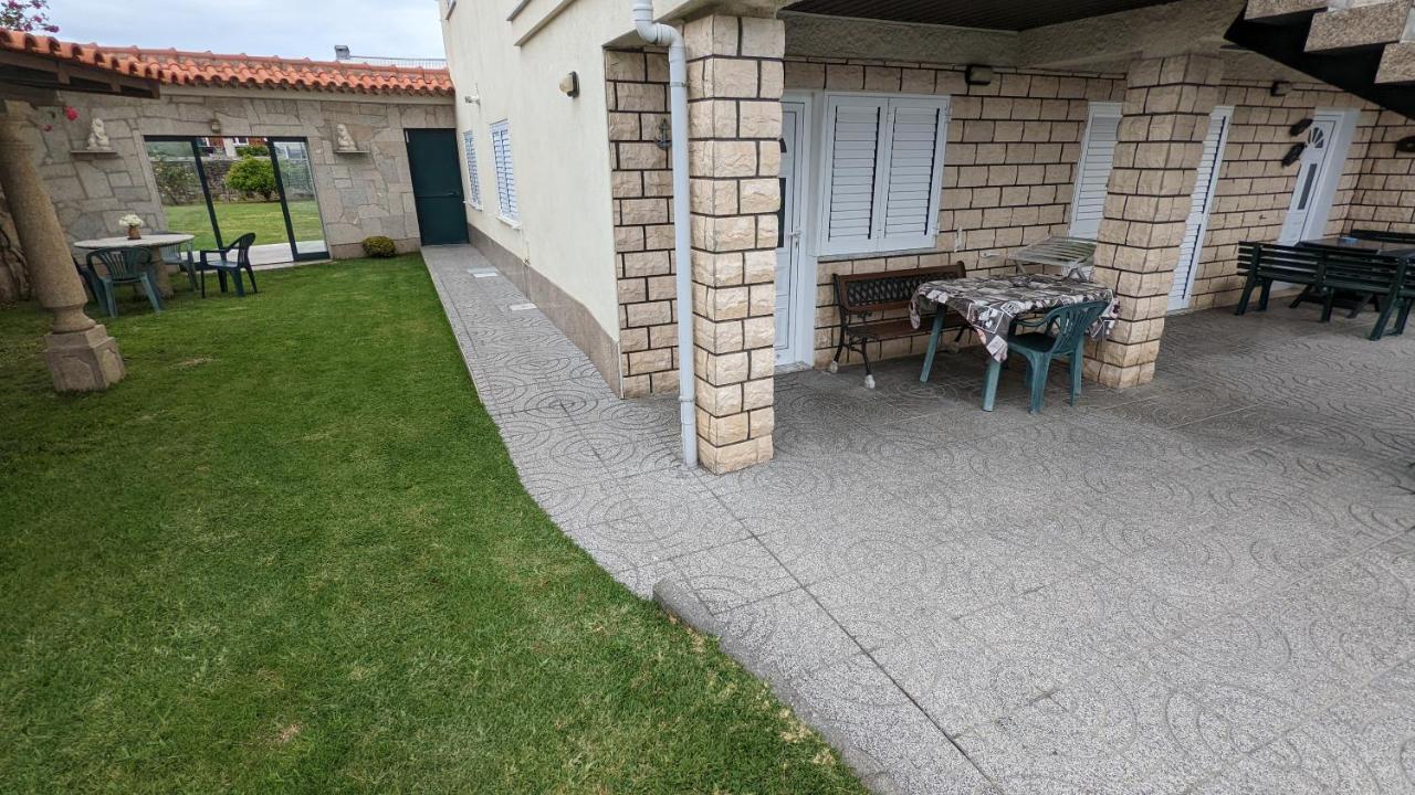 Room Villa Ribeiro Pilgrims Way To Santiago Bike A Garage For Marinhas Еспосенде Екстериор снимка